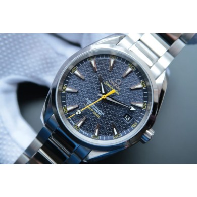 Omega Seamaster James Bond Bumble Bee Blue Textured Dial Bracelet Omega WJ01182